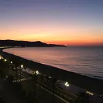 Appartement avec vue mer sur la Promenade des Anglais